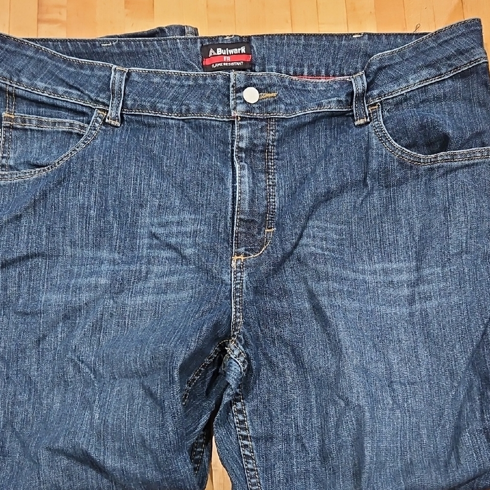 Bulwark Women's Straight Leg Blue Jeans